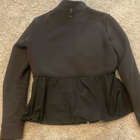 Joyce Puffer Jacket size Medium by Mackage gorgeous condition - Picture 9 of 11